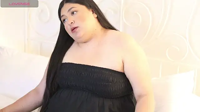 Adia  online show from 12.04.24