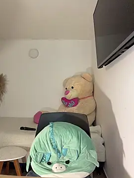 Kimm khalifa online show from 04.06.26