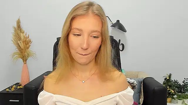 LolaWilsons online show from 12.29.24