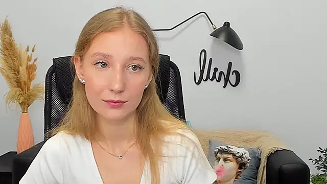 LolaWilsons online show from 03.14.25