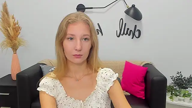 LolaWilsons online show from 09.13.25