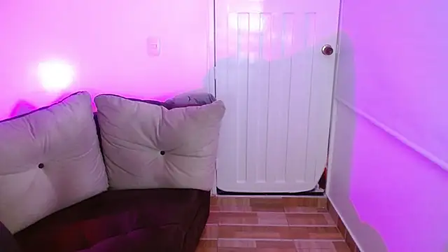 milfrousse online show from 02.16.26