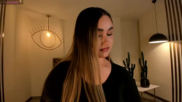 SamanthaConnor  online show from 09.30.25