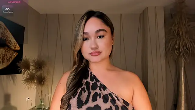 SamanthaConnor  online show from 10.07.25