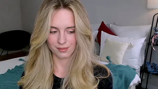 RozzitaBedberry online show from 11.18.25