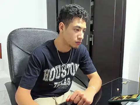 Chandler ken online show from 10.30.25