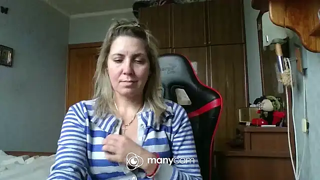 Snapshot of IrinaB1 chatting on 01.30.25 IrinaB1 online show from 01.30.25