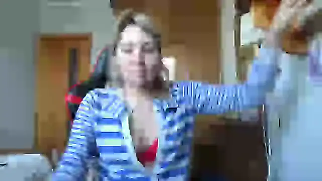 Snapshot of IrinaB1 chatting on 02.11.25 IrinaB1 online show from 02.11.25