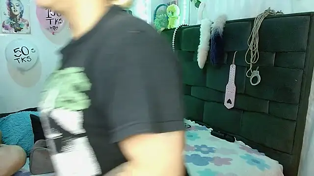 the lesbian game online show from 03.21.26