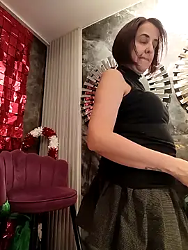 IsisBlake online show from 11.30.25