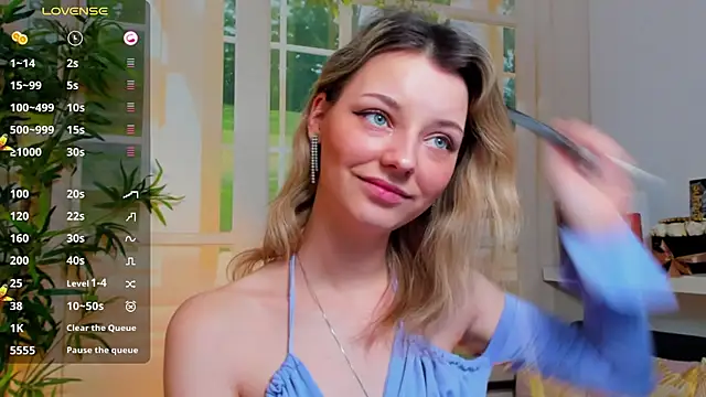 pretty little thing online show from 01.31.25