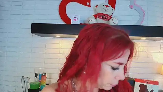 Snapshot of HannaBrave chatting on 02.28.25 HannaBrave online show from 02.28.25