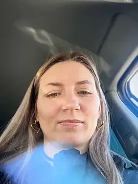 Snapshot of Crazy-Rosa chatting on 02.23.25 Crazy-Rosa online show from 02.23.25