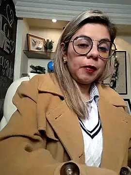 Snapshot of Cata_Office-12 chatting on 03.17.25 Cata Office-12 online show from 03.17.25