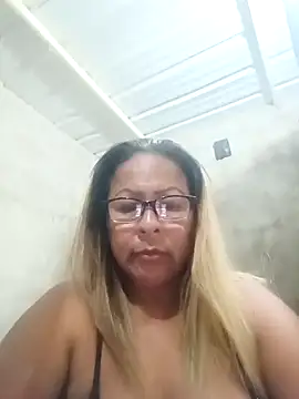 Snapshot of Afroditabichota chatting on 03.19.25 Afroditabichota online show from 03.19.25