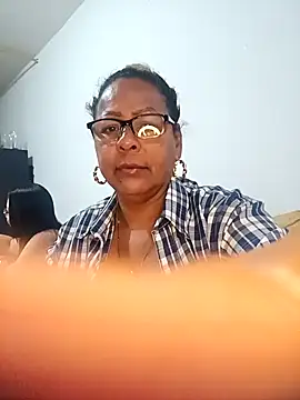 Snapshot of Afroditabichota chatting on 11.11.25 Afroditabichota online show from 11.11.25