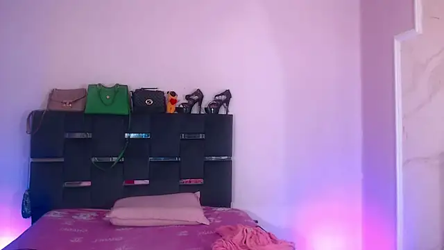 sexy-luna-star-ts online show from 10.31.25