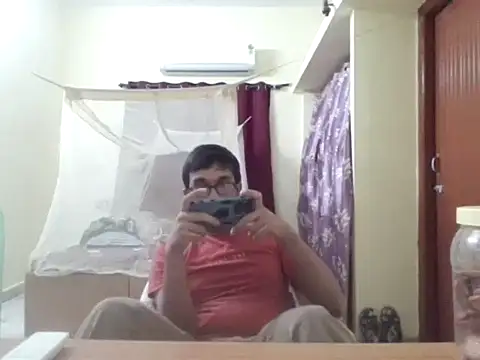 THE NAKED BOY online show from 09.29.25