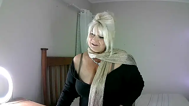 Miahotmilf online show from 03.01.25