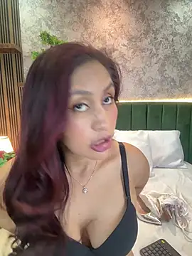 MonicaMoret online show from 05.28.26