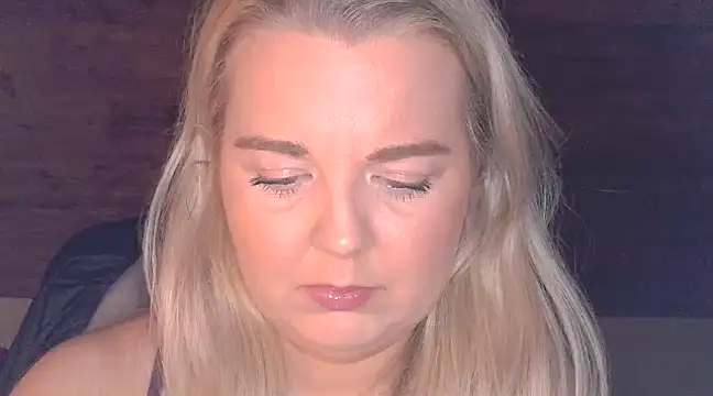 Snapshot of Jessica69G chatting on 01.11.25 Jessica69G online show from 01.11.25