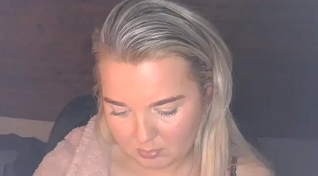 Snapshot of Jessica69G chatting on 01.21.25 Jessica69G online show from 01.21.25