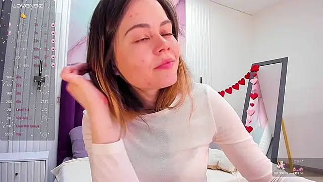 Snapshot of Kelly_Cuutie chatting on 02.17.25 Kelly Cuutie online show from 02.17.25