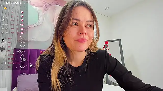 Snapshot of Kelly_Cuutie chatting on 02.18.25 Kelly Cuutie online show from 02.18.25