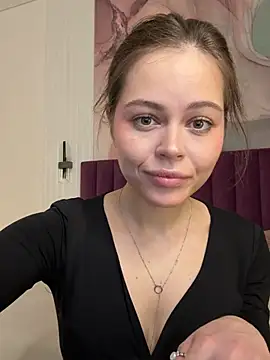 Kelly Cuutie online show from 03.21.26