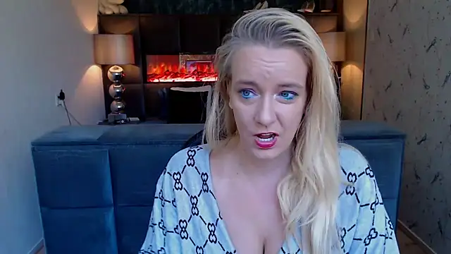 Snapshot of Wendysexyx chatting on 09.24.25 Wendysexyx online show from 09.24.25