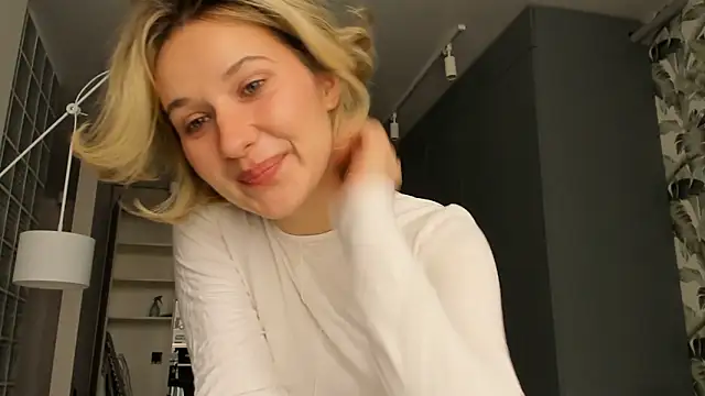 Lilith lutherlow online show from 01.10.26