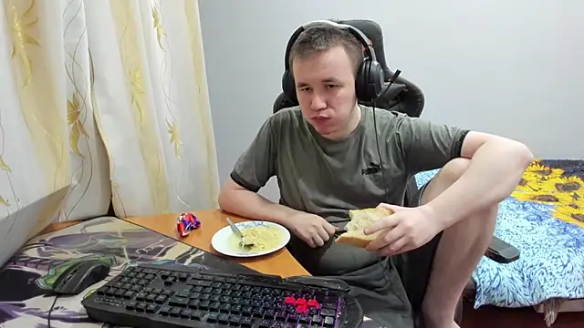 iliaskrislove online show from 10.24.25