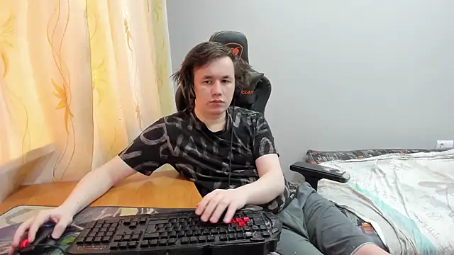 iliaskrislove online show from 04.18.26