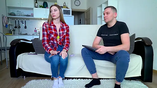 Snapshot of littlesweettifany chatting on 02.20.25 littlesweettifany online show from 02.20.25