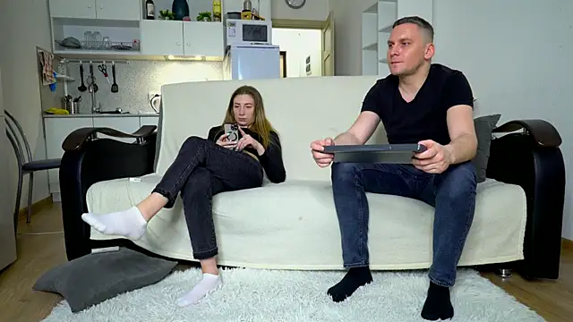 Snapshot of littlesweettifany chatting on 03.12.25 littlesweettifany online show from 03.12.25