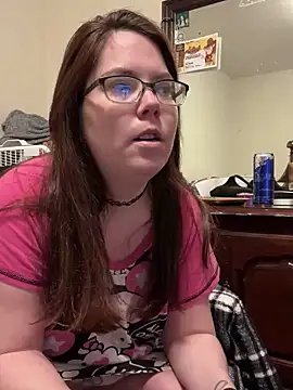 Snapshot of FreakNastyLacie chatting on 02.05.25 FreakNastyLacie online show from 02.05.25