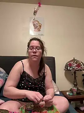 Snapshot of FreakNastyLacie chatting on 02.26.25 FreakNastyLacie online show from 02.26.25