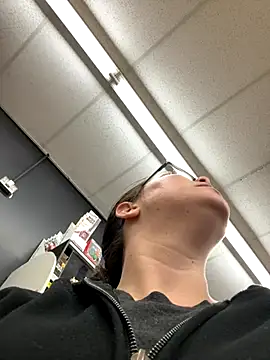 FreakNastyLacie online show from 11.15.25