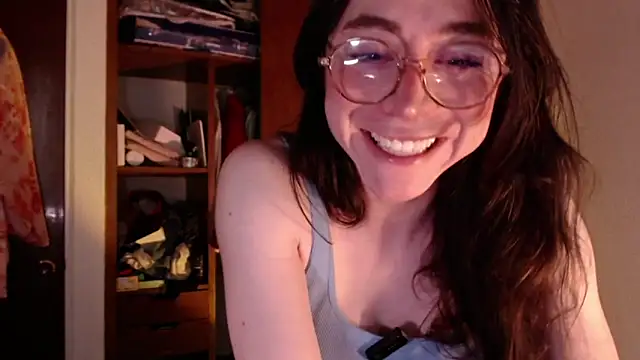 emily pearl  online show from 10.10.25