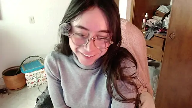 emily pearl  online show from 01.15.26