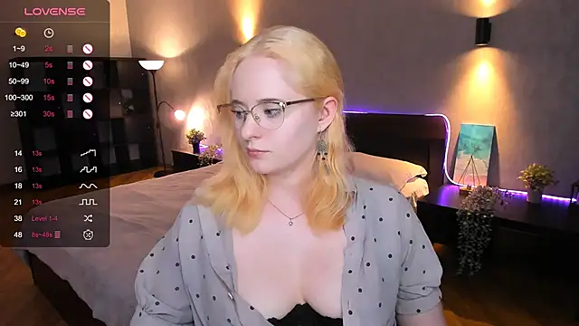 Aemilia  online show from 01.24.25