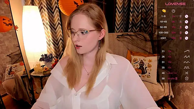 Aemilia  online show from 10.21.25