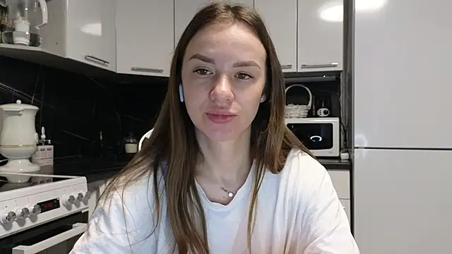 Snapshot of Strip-Lady chatting on 03.21.25 Strip-Lady online show from 03.21.25