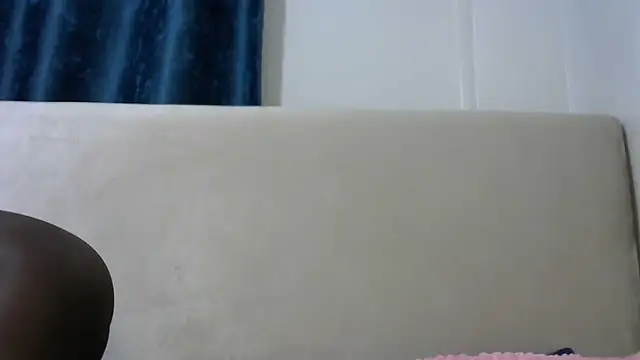 Snapshot of Latiffagodess chatting on 10.31.25 Latiffagodess online show from 10.31.25