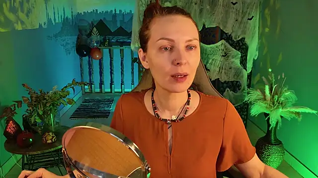 VandaRossi online show from 10.19.25