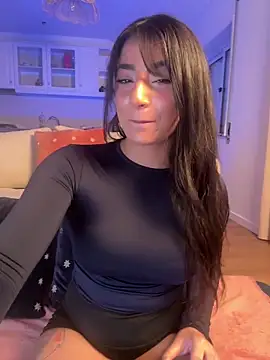 ZoeZayd online show from 04.12.26