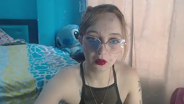 Liaroberts1 online show from 01.28.25