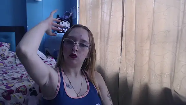 Liaroberts1 online show from 03.08.25