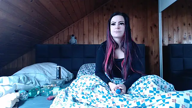 BoeseMoni1998 online show from 10.25.25