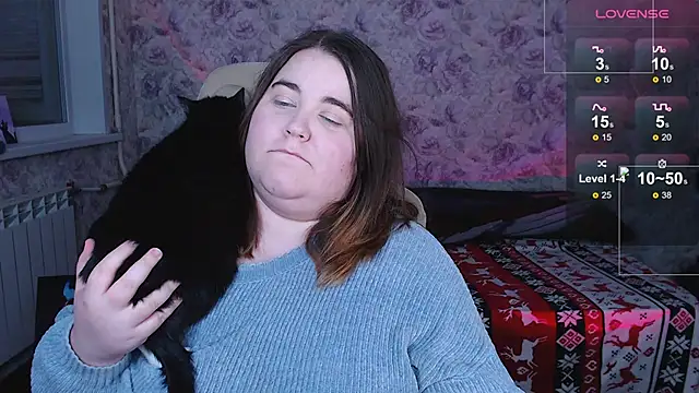 Estelle Hicks online show from 11.11.25